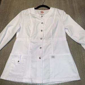 Dickies White scrub Jacket. NWOT